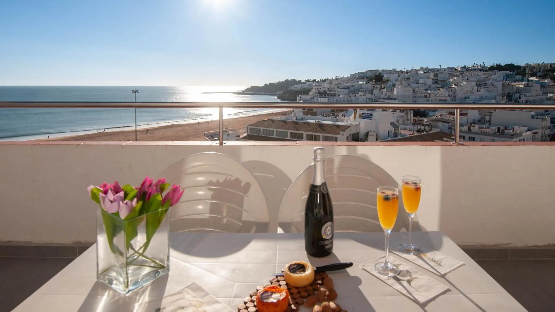 By The Beach Apartment By Ocvillas Albufeira